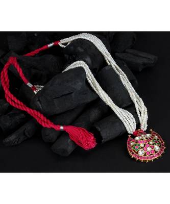 Sangeeta Boochra Silver Necklace 1