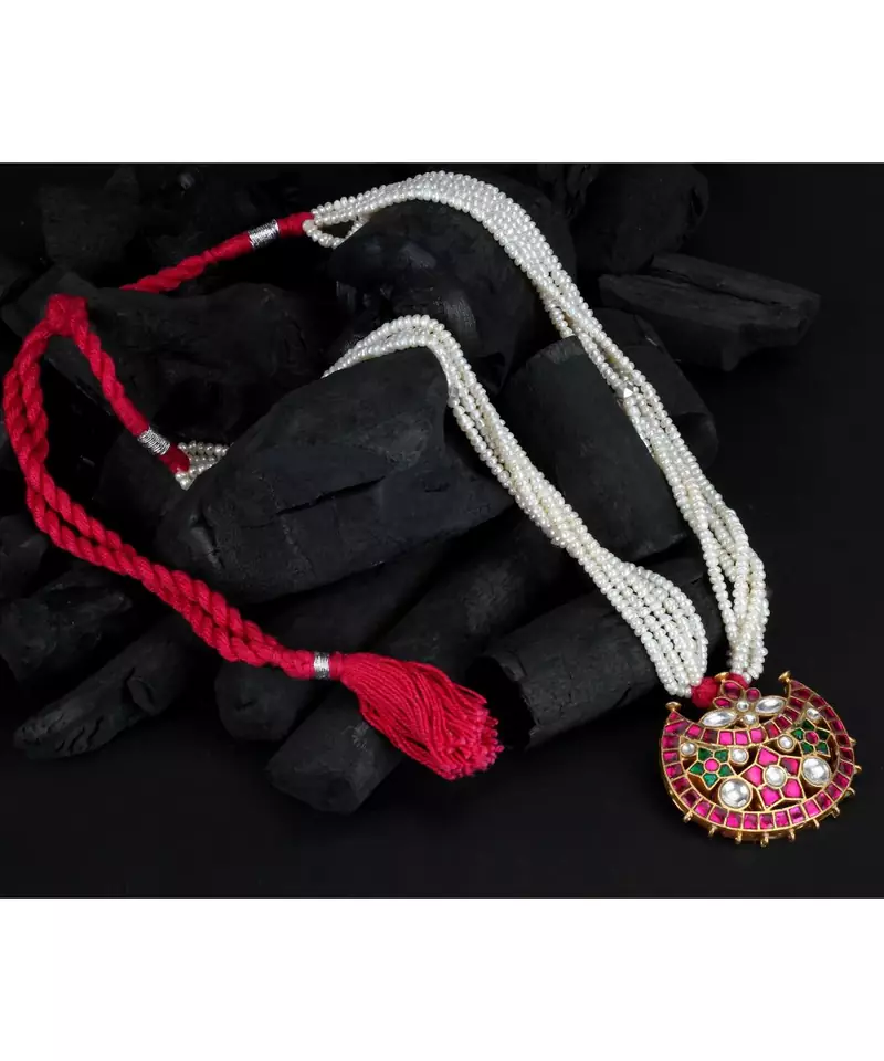 Sangeeta Boochra Silver Necklace