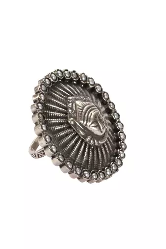 Sangeeta Boochra Silver Ring