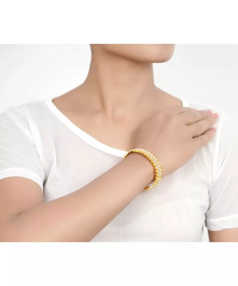 Sangeeta Boochra Silver Bangle With Gold Plating