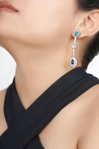 Sangeeta Boochra Silver Earrings