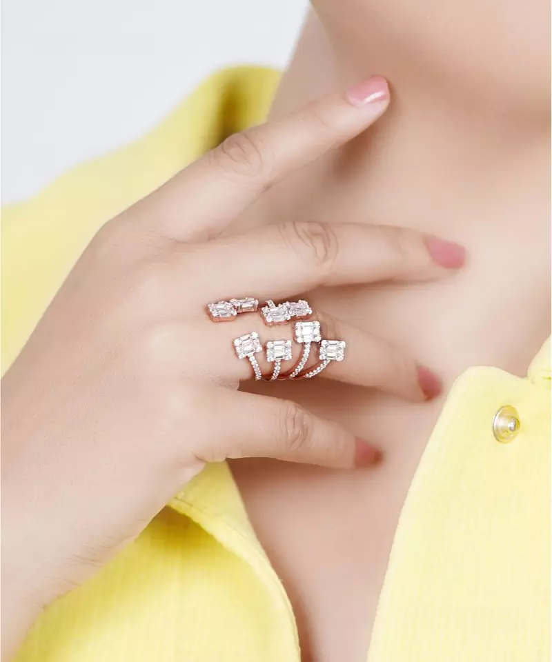 Sangeeta Boochra Silver Ring