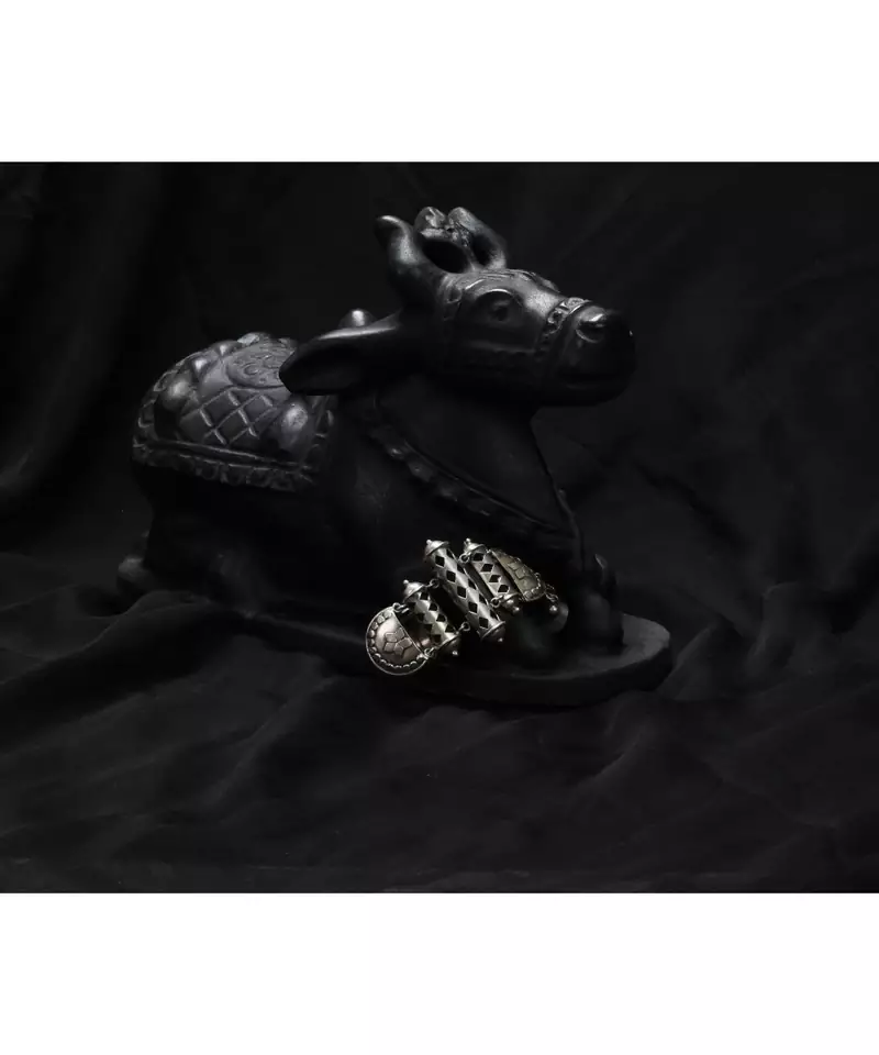 Sangeeta Boochra Silver Ring