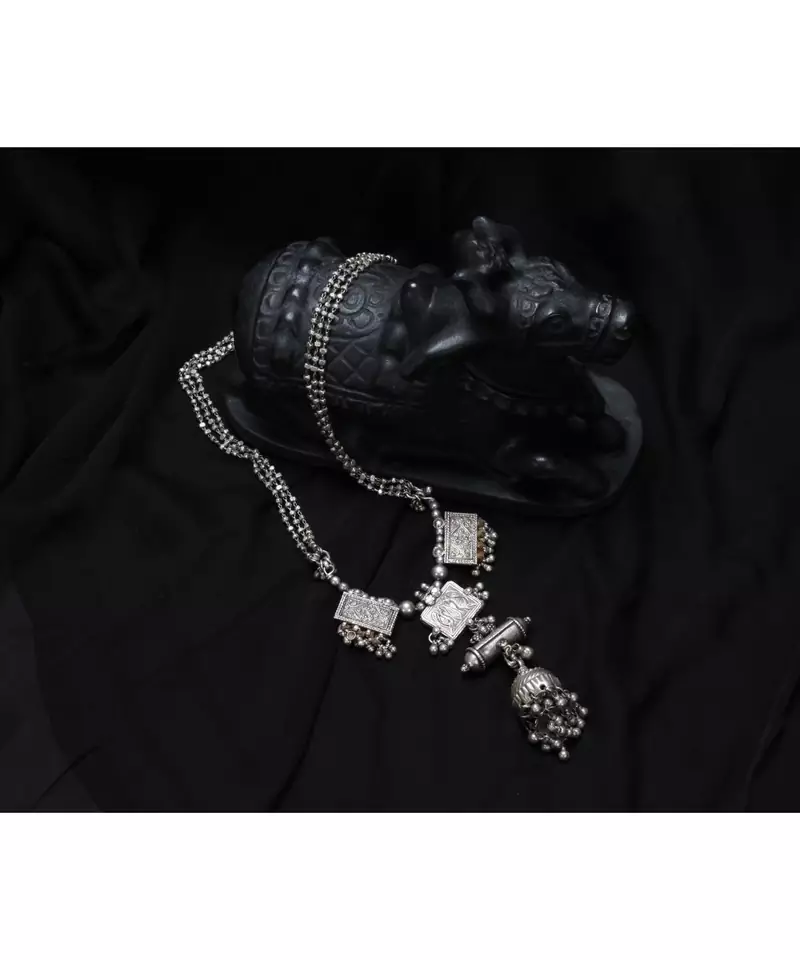 Sangeeta Boochra Silver Necklace