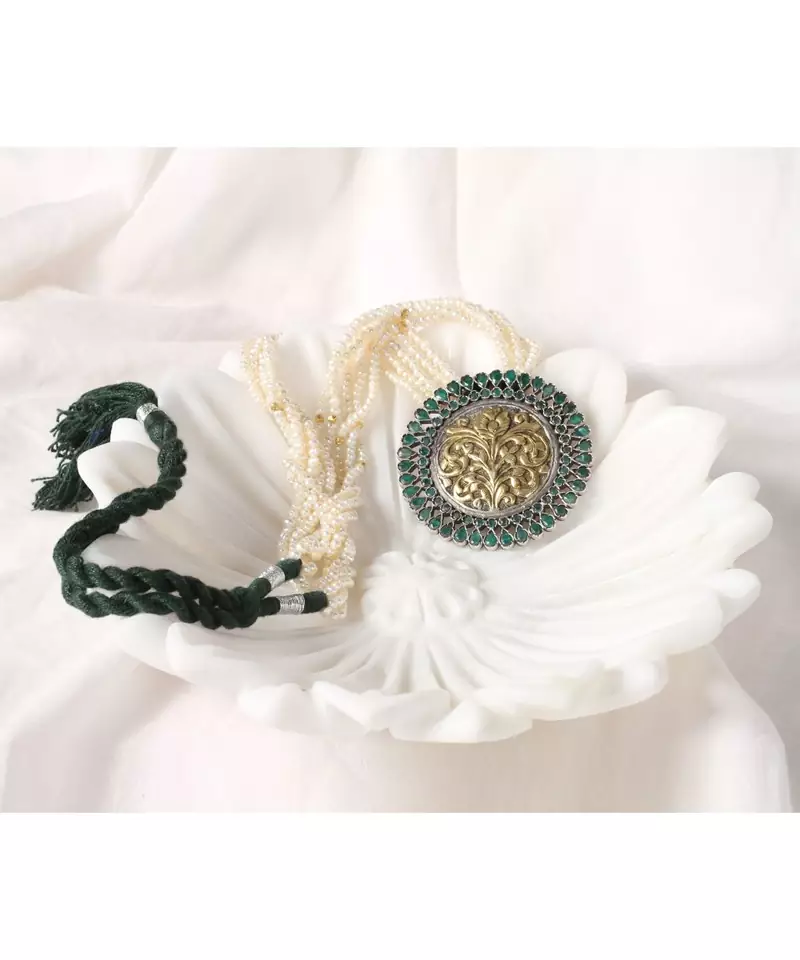 Sangeeta Boochra Silver Necklace