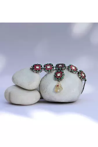 Sangeeta Boochra Silver Necklace And Earrings Set