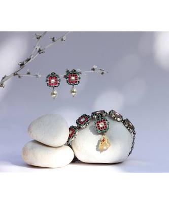 Sangeeta Boochra Silver Necklace And Earrings Set 1