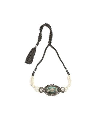 Sangeeta Boochra Silver Choker 3