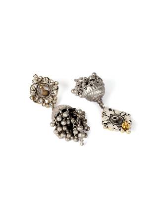 Sangeeta Boochra Silver Earrings 3