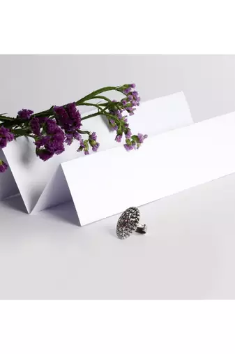 Sangeeta Boochra Silver Ring