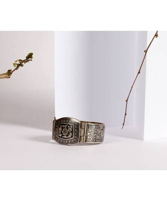 Sangeeta Boochra Silver Bangle 5