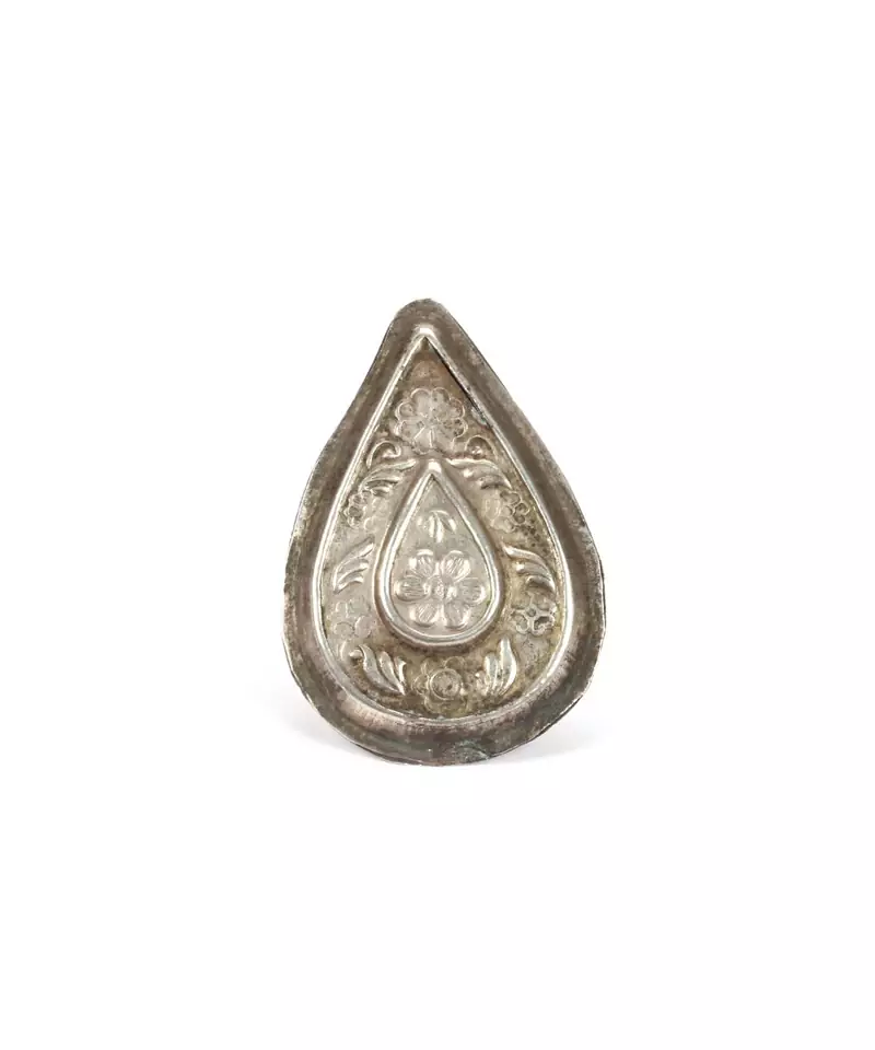 Sangeeta Boochra Silver Ring