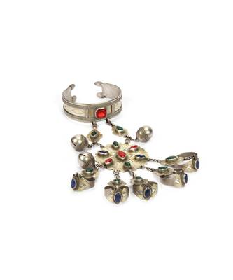 Sangeeta Boochra Silver Hand Harness 5