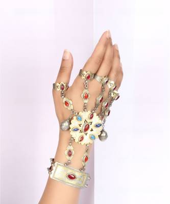 Sangeeta Boochra Silver Hand Harness 4