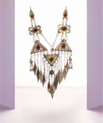 Sangeeta Boochra Silver Necklace 1