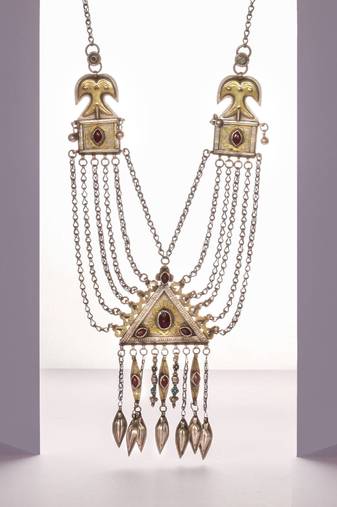 Sangeeta Boochra Silver Necklace
