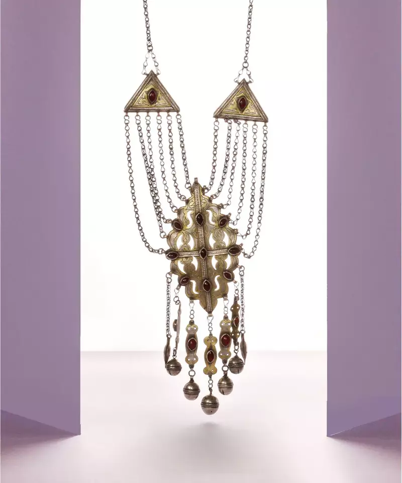 Sangeeta Boochra Silver Necklace
