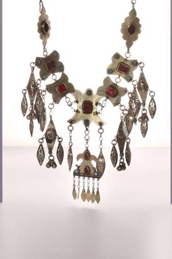 Sangeeta Boochra Silver Necklace