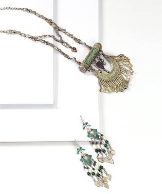 Sangeeta Boochra Silver Earrings 3