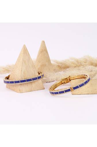 Sangeeta Boochra Silver Bangles