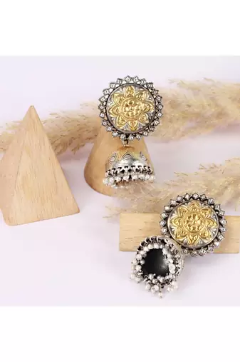 Sangeeta Boochra Silver Earrings