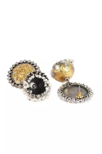 Sangeeta Boochra Silver Earrings