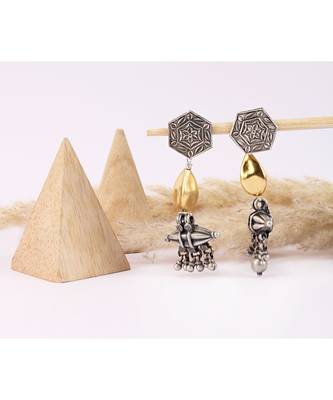 Sangeeta Boochra Silver Earrings 1