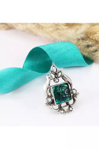 Sangeeta Boochra Silver Ring