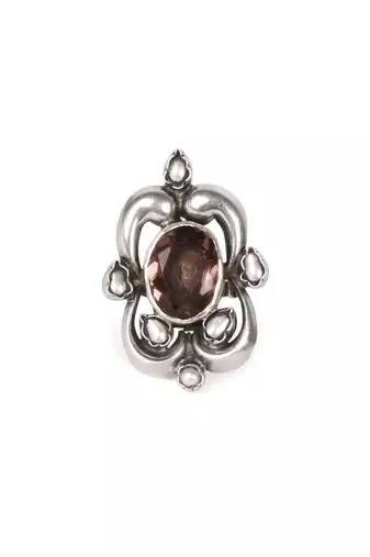 Sangeeta Boochra Silver Ring