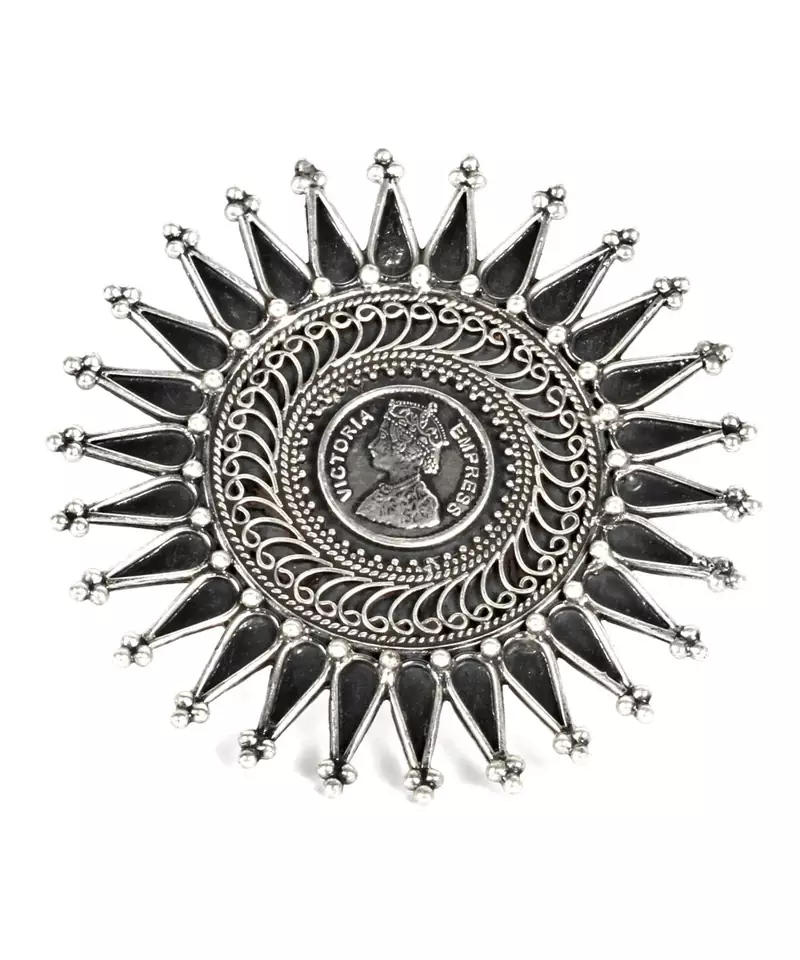 Sangeeta Boochra Silver Ring