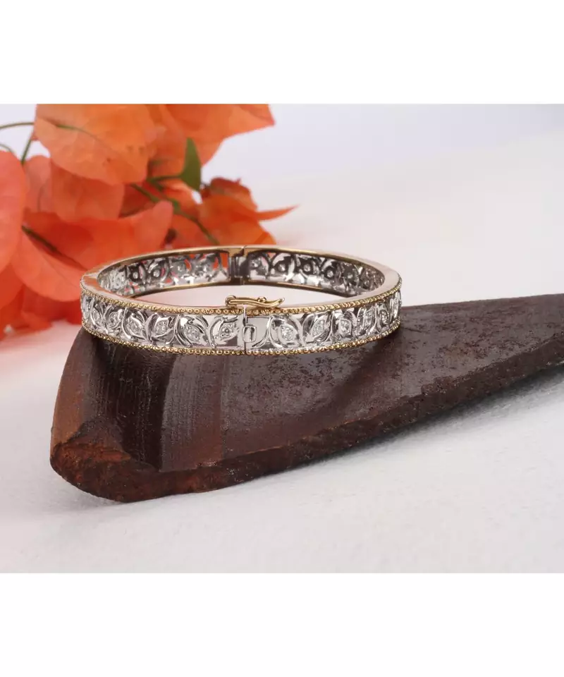 Sangeeta Boochra Silver Bangle With Gold Plating