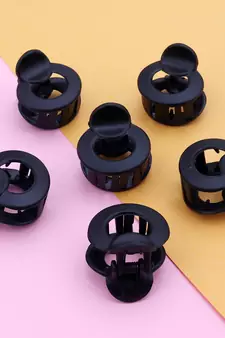 Black hair-accessories