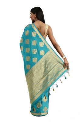 Blue printed crepe saree with blouse 2