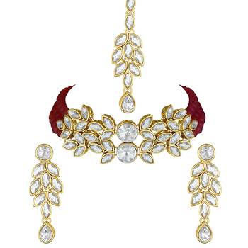 Traditional Stone Studded Pearl Choker Necklace Set For Women 3
