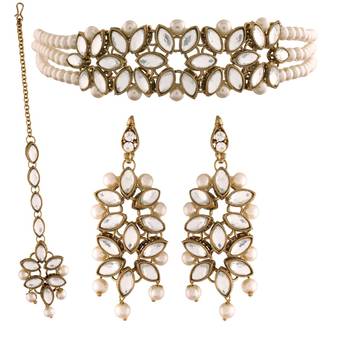 Traditional Kundan & Pearl Beaded Choker Set for Women/Girls 1