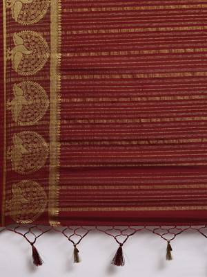 Brown woven crepe saree with blouse 5