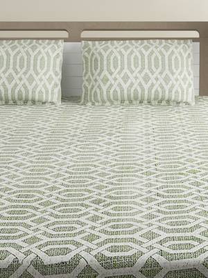 Cotton Blend 120 TC Geometric Fitted Double Bed Sheet with 2 Pillow Covers  Sea Green Off White 3