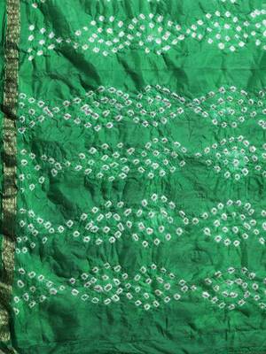 Green printed art silk saree with blouse 4