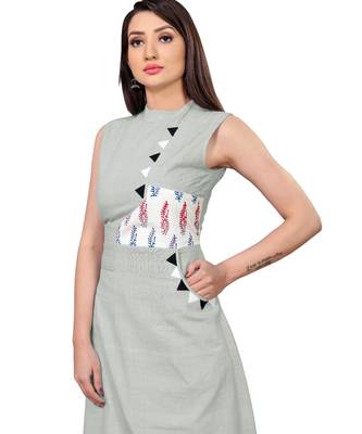 grey Kurta with abstract printed patch 3