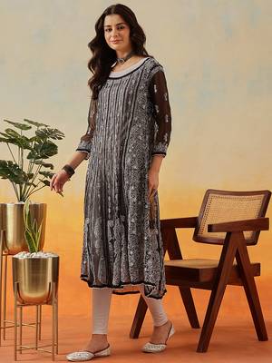 Women'S Hand Embroidered Black Georgette Lucknow Chikankari Anarkali Kurta 3