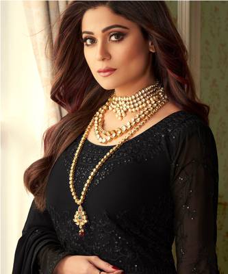  Shamita Shetty Black Lucknowi Embroidered Anarkali Suit 3