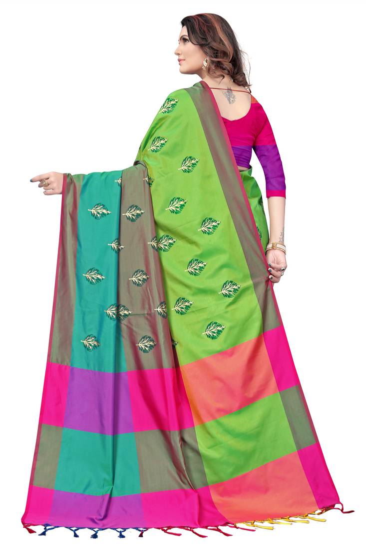 Women's  Green Cotton Silk Foil Printed saree with blouse piece