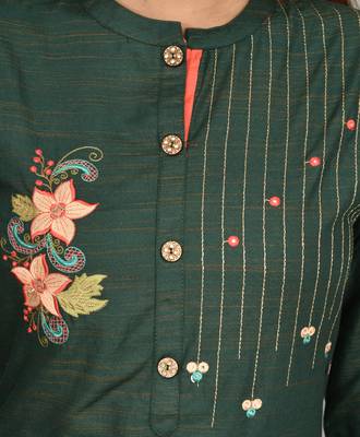 Dark Green Women Embroidered  Straight Kurta   3