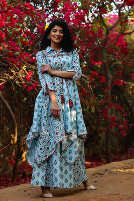 Blue Cambric Printed Asymmetric Tunic Palazzo Set with Mask 4