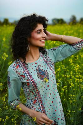 Grey Cambric Printed Straight Kurta Palazzo Dupatta Set 3