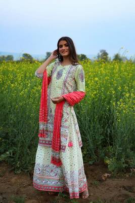 Limegreen Cambric Printed Straight Kurta Palazzo Dupatta Set 1