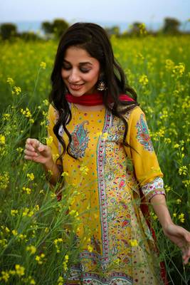 Yellow Cambric Printed Straight Kurta Palazzo Dupatta Set 4