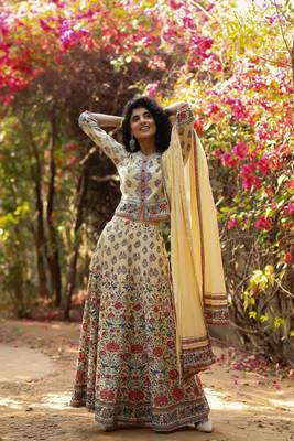 Beige Cambric Printed Straight Lehenga Choli Dupatta Set with Scrunchie 1