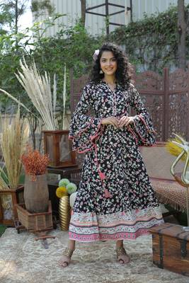 Black Rayon Floral Print Flared Dress With Tie-Up Dori & Mask 2