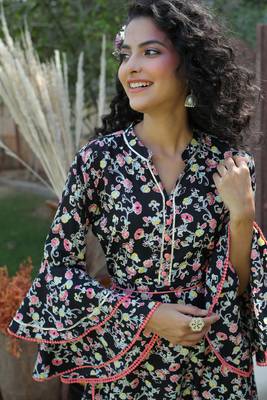 Black Rayon Floral Print Flared Dress With Tie-Up Dori & Mask 4